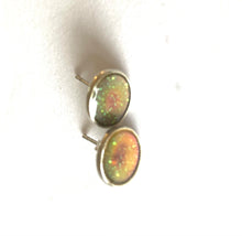 Load image into Gallery viewer, Oval mood earrings adult best mood rings