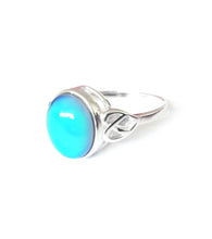 Load image into Gallery viewer, a celtic mood ring in sterling silver by best mood rings
