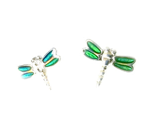 dragonfly mood earrings showing a green color mood meaning