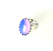 Load image into Gallery viewer, Crown Setting Mood Ring Dark Silver Shade