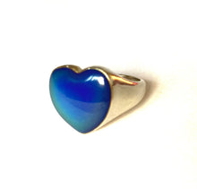 Load image into Gallery viewer, Heart Mood Ring Seconds