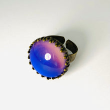 Load image into Gallery viewer, Bronzed Circular Brass Mood Ring