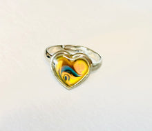 Load image into Gallery viewer, Heart Swirly Mood Ring