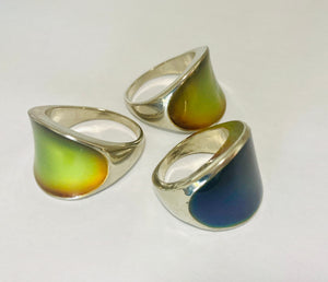 Curved Mood Ring