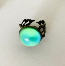 Load image into Gallery viewer, Gorgeous Bronze Mood Ring