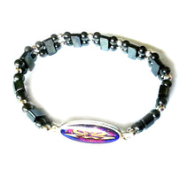 Load image into Gallery viewer, mood bracelet with an oval mood turning a pink mood meaning