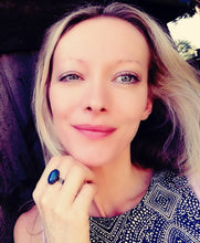 Load image into Gallery viewer, mood ring model wearing a gunmetal mood ring showing dark blue color meaning