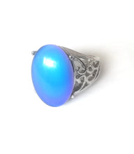 Load image into Gallery viewer, Oval Mood Ring