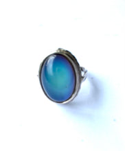 Load image into Gallery viewer, Sterling Silver Mood Ring Outlet Seconds Size 5 1/2