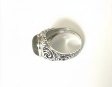 Load image into Gallery viewer, Sterling Silver Mood Ring Size 9