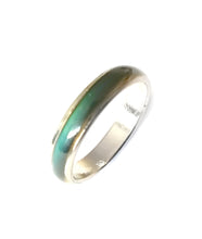Load image into Gallery viewer, a fine band mood ring by best mood rings