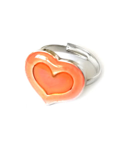 a heart mood ring for children that glows in the dark