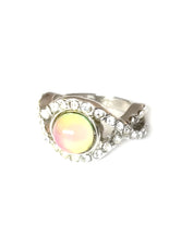 Load image into Gallery viewer, a mood ring with a yellow pink mood color and stones