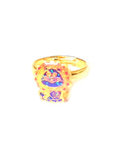 Load image into Gallery viewer, a gold colored child mood ring with a lion shape and adjustable band