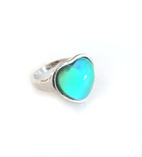 Load image into Gallery viewer, Full of Love Mood Ring