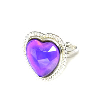 Load image into Gallery viewer, a heart mood ring with a purple mood color