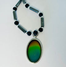 Load image into Gallery viewer, Black Beaded Magnetic Mood Necklace