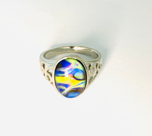 Swirl Oval Mood Ring Size 8.5 / 9