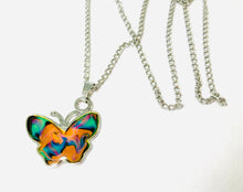 Load image into Gallery viewer, Butterfly Mood Necklace
