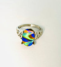 Load image into Gallery viewer, Swirl Elegance Mood Ring Size 8.5 / 9