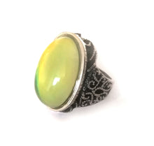 Load image into Gallery viewer, Large Oval Antique Style Mood Ring - Larger Sizes