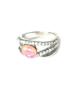 beautiful band mood ring with an oval stone and stones
